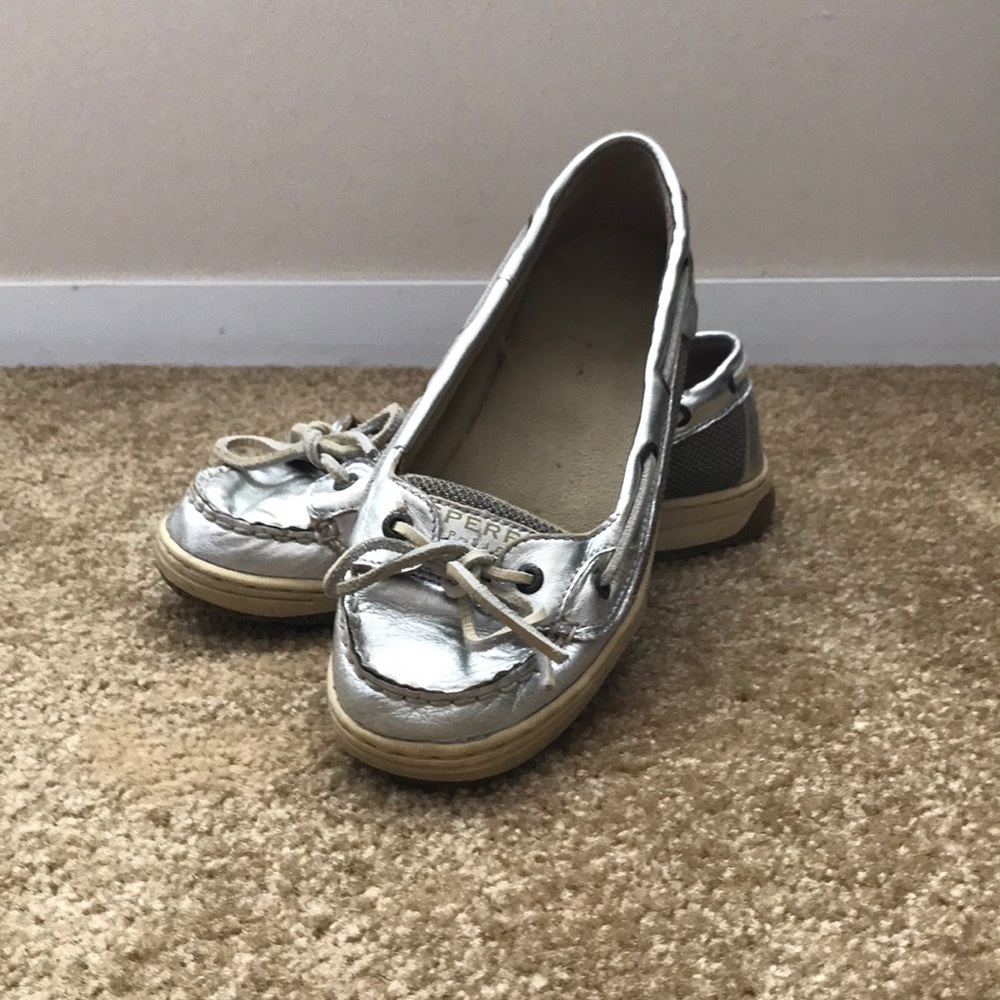 Silver Sperrys